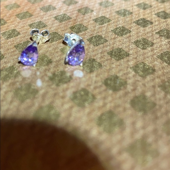 Amethyst stud earrings catch light like crazy - Picture 5 of 8